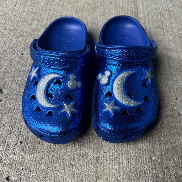 Disney Parks Sorcerer Mickey Make a Wish Crocs blue Women size 8 men’s size 6 - Picture 2 of 5